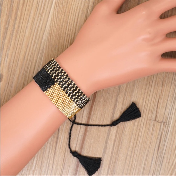 Gold and Black Miyuki Seed Beaded Bracelet - Picture 3 of 5